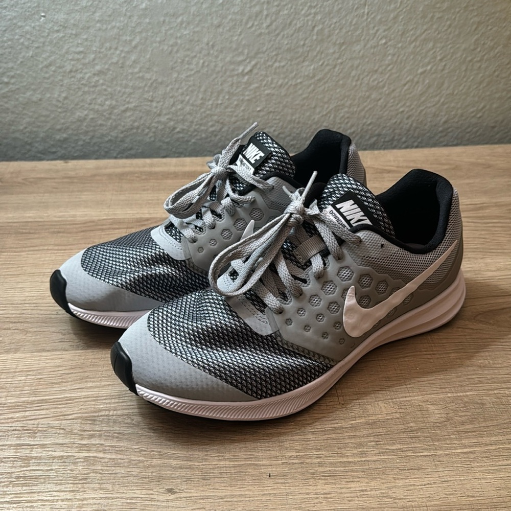 Nike Youth Downshifter 7